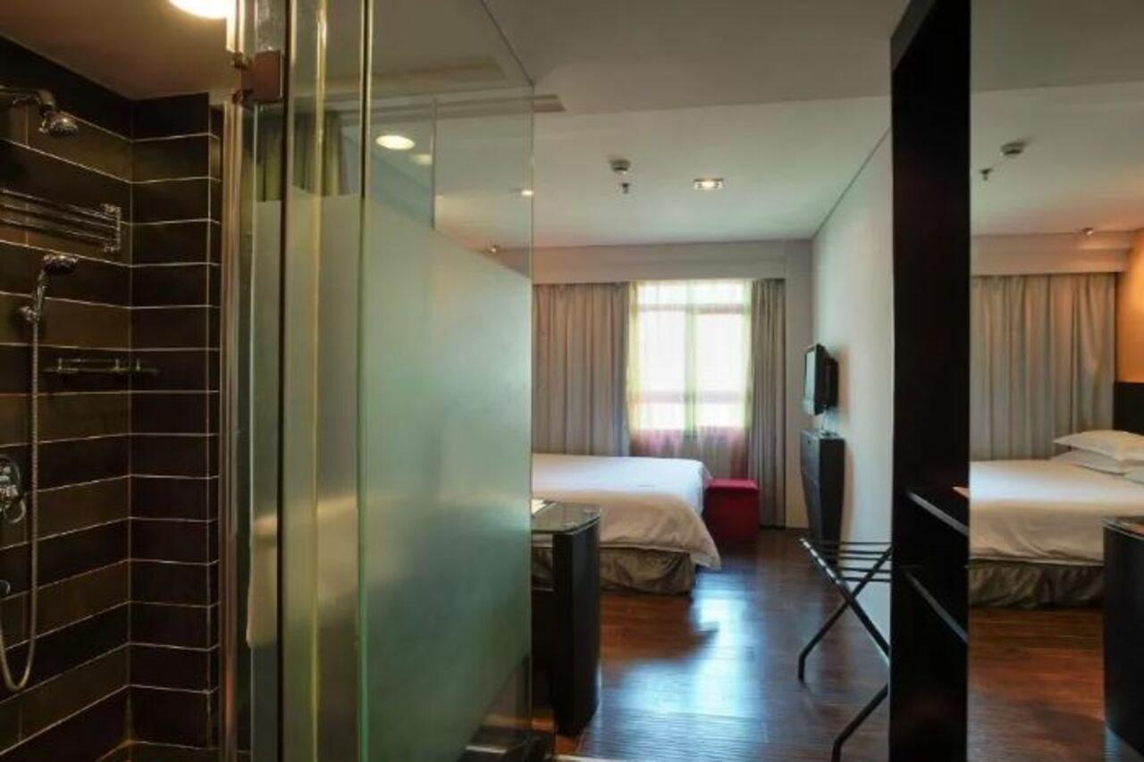 Fx Hotel Xujiahui - Shanghai Stadium Branch Екстериор снимка