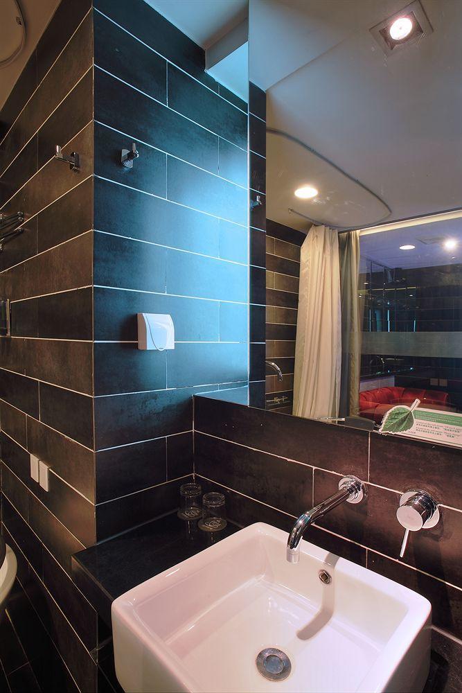 Fx Hotel Xujiahui - Shanghai Stadium Branch Екстериор снимка