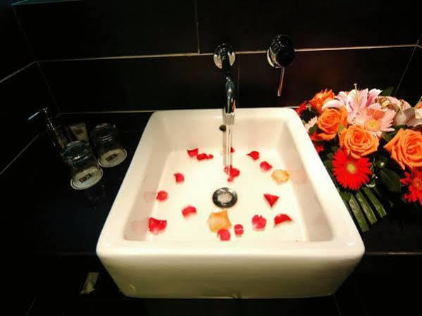 Fx Hotel Xujiahui - Shanghai Stadium Branch Екстериор снимка